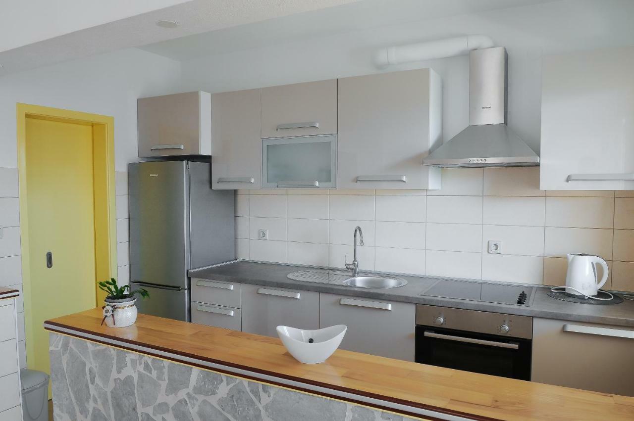 Apartment Neva Split Eksteriør billede